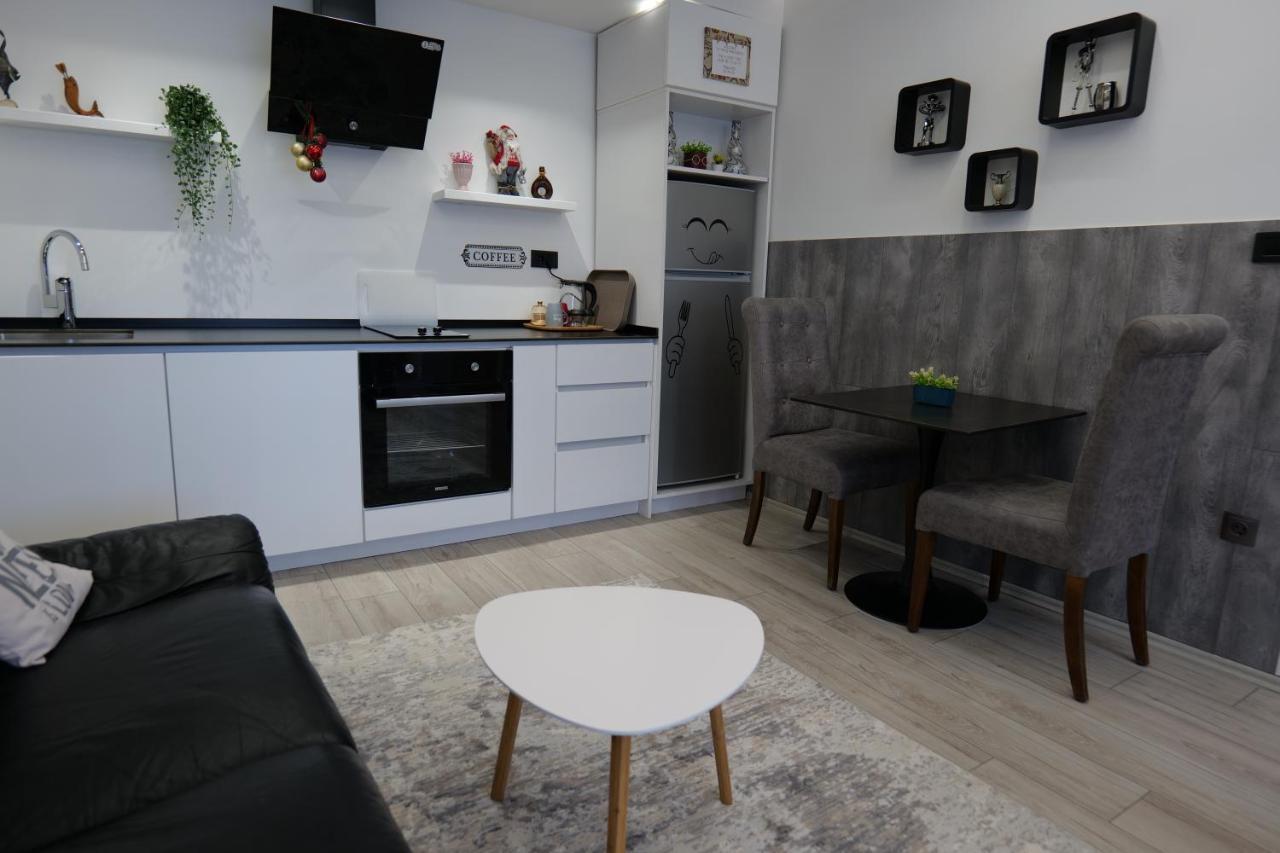 Matin Apartments In Pristina, Kosovo Экстерьер фото